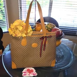 ♥️ GUCCI GG TOTE - FABULOUS & ALWAYS AUTHENTIC